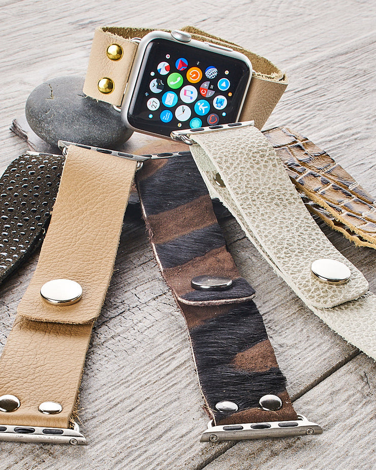 The Rover Watchband fits all series Apple watch, both sizes. Handmade in Frisco TX, Julio Designs Italian leather watchband for your Apple Watch.  Brackets are 38mm but also fit 42mm size.  Adjusts with 3 snaps.  On the 38mm face, the band adjusts from 6.75" to 7.5".  On the 42mm face the band adjusts from 7" to 7.75".